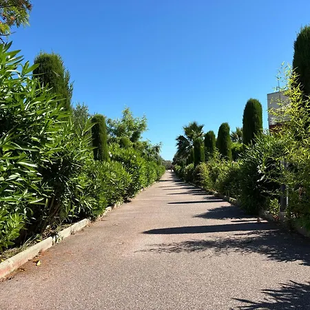 Beachside With Pool & Garden In Juan Les Pins 公寓