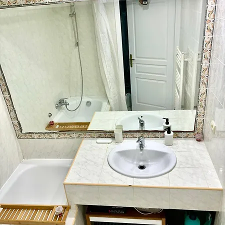 Apartment Beachside With Pool & Garden In Juan Les Pins *